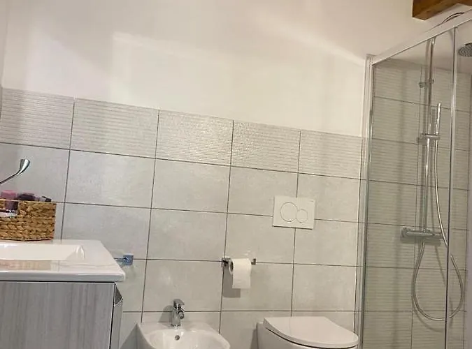 Al Centro - Oda ve Kahvaltı Ossi